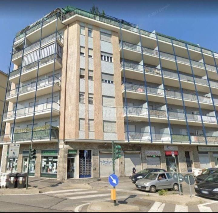 Bellissimo Alloggio Vicino Alla Metro Bengasi,Lino House Turin Exterior photo